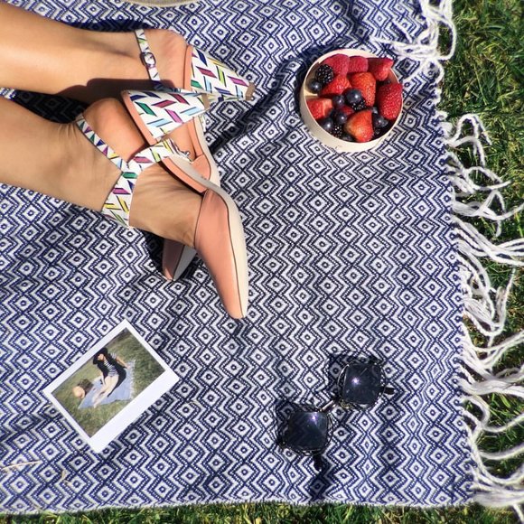 NWOB Alterre blush pink carnaval print interchangeable elsie strap heels mules - Picture 2 of 9